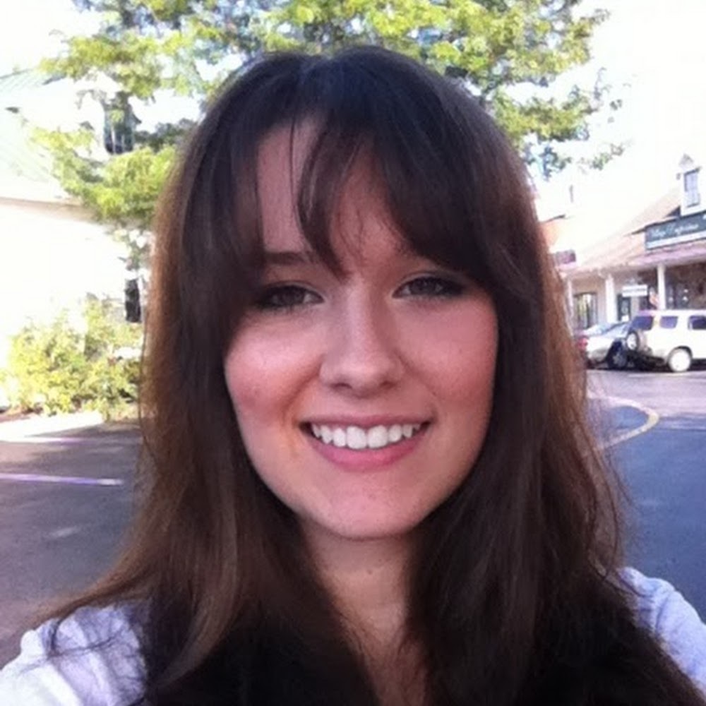 Meet your Posher, Dominique